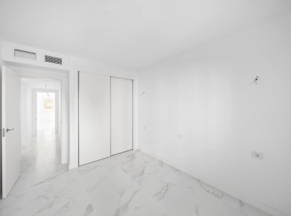 Appartement · Herverkoop - Torrevieja · Punta Prima · Alicante · Spanje