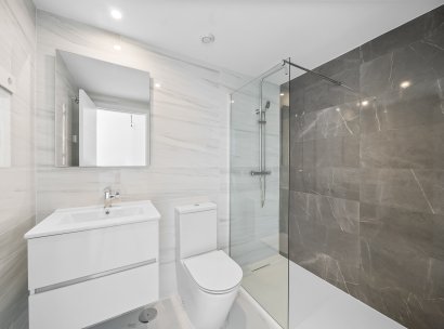 Appartement · Herverkoop - Torrevieja · Punta Prima · Alicante · Spanje