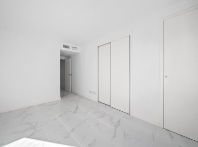 Appartement · Herverkoop - Torrevieja · Punta Prima · Alicante · Spanje
