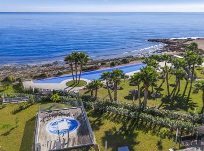 Appartement · Herverkoop - Torrevieja · Punta Prima · Alicante · Spanje
