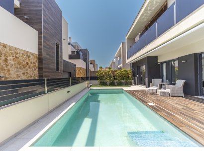 Villa · Herverkoop - Orihuela Costa · Lomas de Cabo Roig · Alicante · Spanje