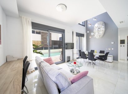 Villa · Herverkoop - Orihuela Costa · Lomas de Cabo Roig · Alicante · Spanje