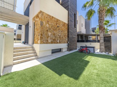 Villa · Herverkoop - Orihuela Costa · Lomas de Cabo Roig · Alicante · Spanje