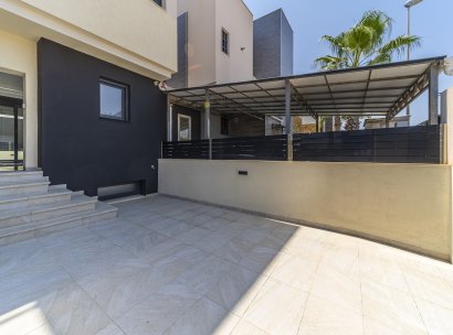 Villa · Herverkoop - Orihuela Costa · Lomas de Cabo Roig · Alicante · Spanje