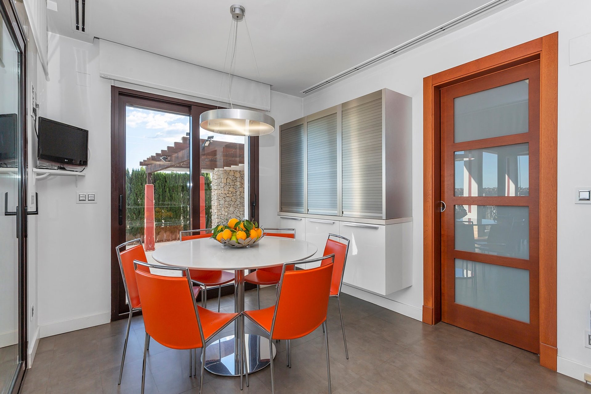 Resale - Villa - La Finca Golf