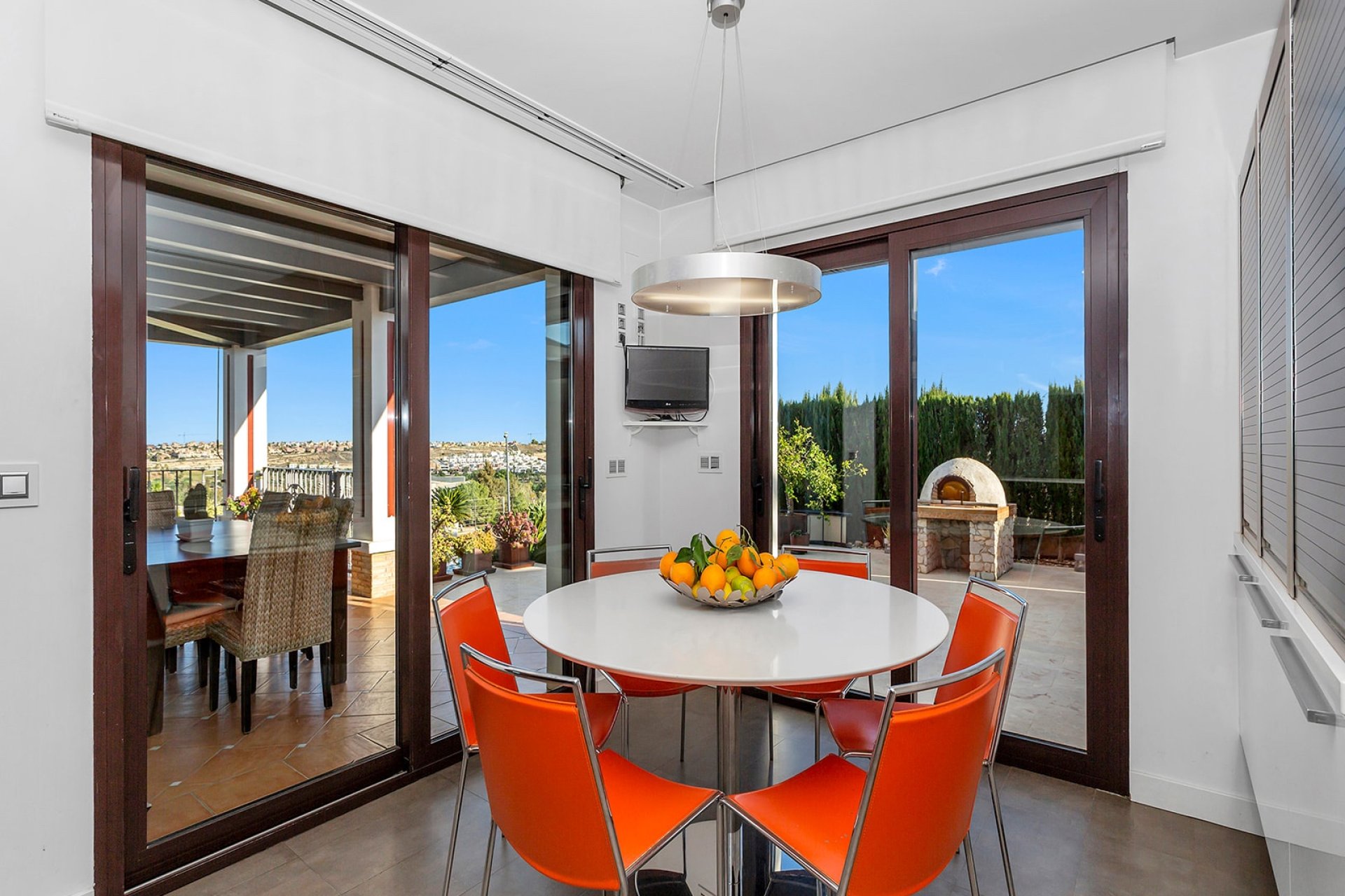Resale - Villa - La Finca Golf