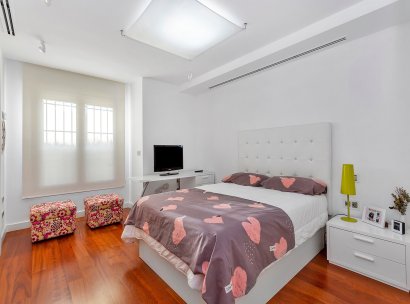 Villa · Resale - La Finca Golf · Alicante · Spain