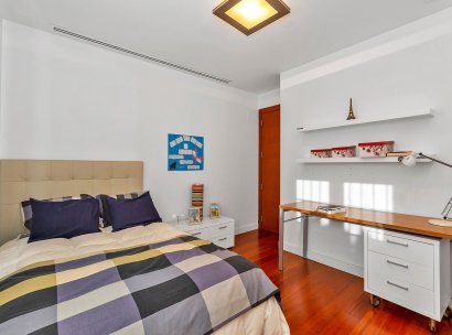 Villa · Resale - La Finca Golf · Alicante · Spain