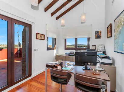 Villa · Resale - La Finca Golf · Alicante · Spain
