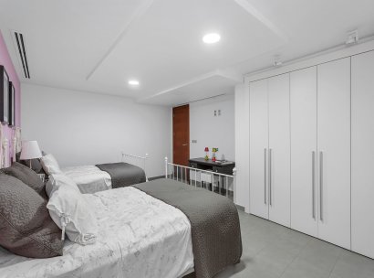 Villa · Resale - La Finca Golf · Alicante · Spain