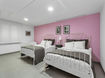 Villa · Resale - La Finca Golf · Alicante · Spain