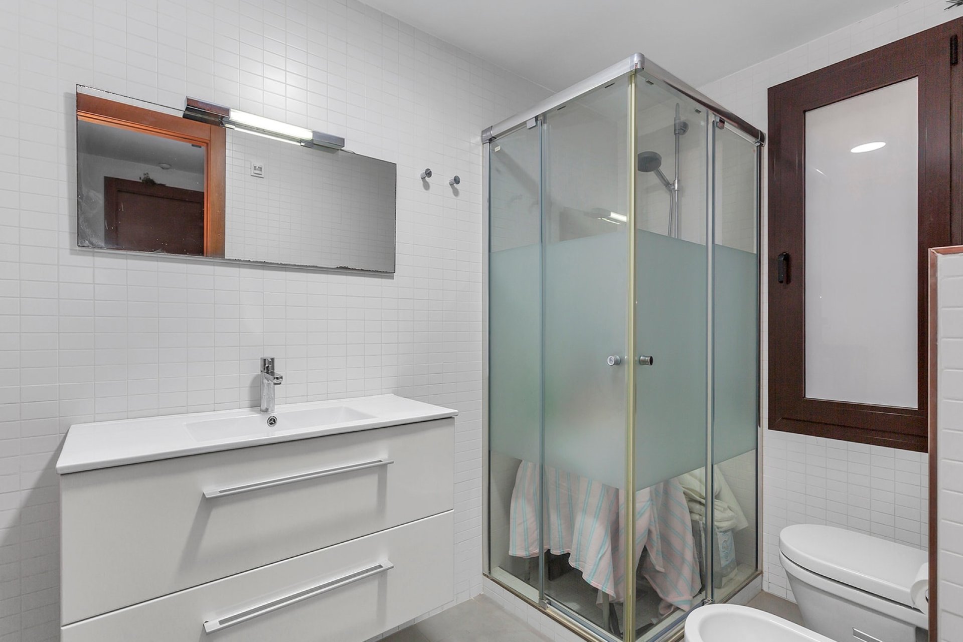 Resale - Villa - La Finca Golf