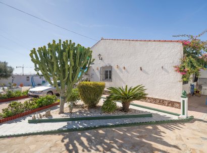 Villa · Reventa - Ciudad Quesada - Rojales · Alicante · España