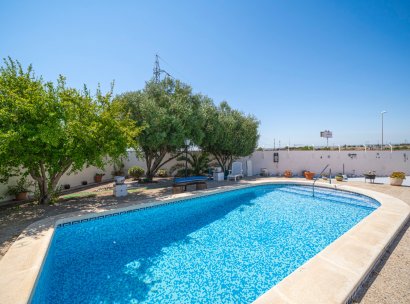 Villa · Reventa - Ciudad Quesada - Rojales · Alicante · España