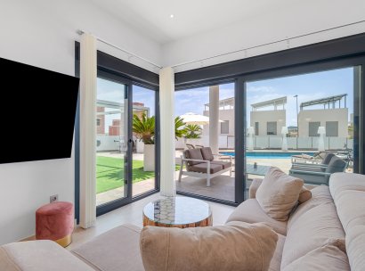 Villa · Herverkoop - Orihuela Costa · Villamartín · Alicante · Spanje