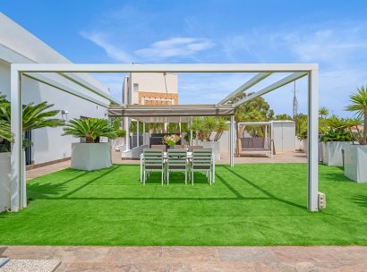 Villa · Herverkoop - Orihuela Costa · Villamartín · Alicante · Spanje