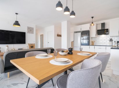 Flat · Resale - Punta Prima · Alicante · Spain