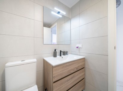 Flat · Resale - Punta Prima · Alicante · Spain