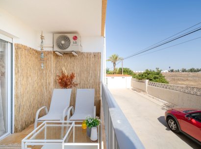 Flat · Resale - Punta Prima · Alicante · Spain
