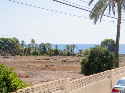 Flat · Resale - Punta Prima · Alicante · Spain