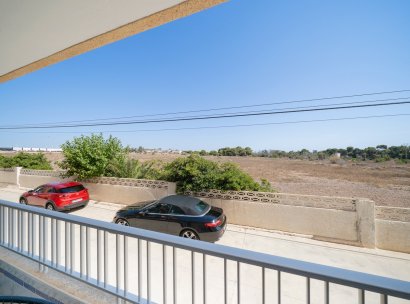 Flat · Resale - Punta Prima · Alicante · Spain