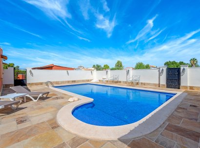 Country estate · Herverkoop - Almoradí · Las Heredades · Alicante · Spanje