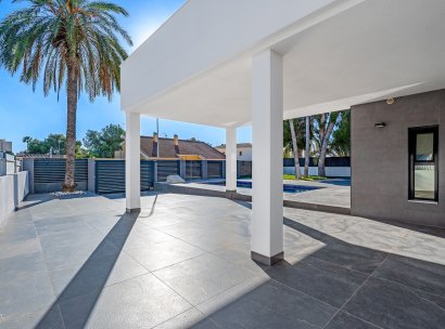 Villa · Herverkoop - Orihuela Costa · Campoamor · Alicante · Spanje