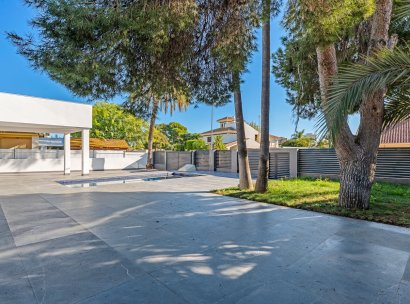Villa · Herverkoop - Orihuela Costa · Campoamor · Alicante · Spanje