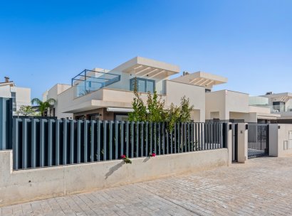 Semi-detached · Herverkoop - La Marina · Alicante · Spanje