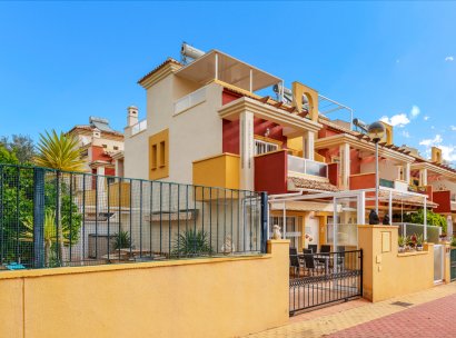 Stadthaus · Wiederverkauf - Orihuela Costa · Villamartín · Alicante · Spanien