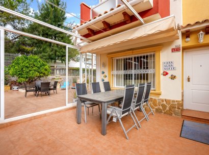 Stadthaus · Wiederverkauf - Orihuela Costa · Villamartín · Alicante · Spanien