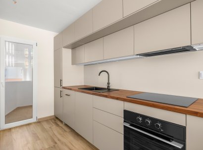 Appartement · Herverkoop - Torrevieja · Centro · Alicante · Spanje