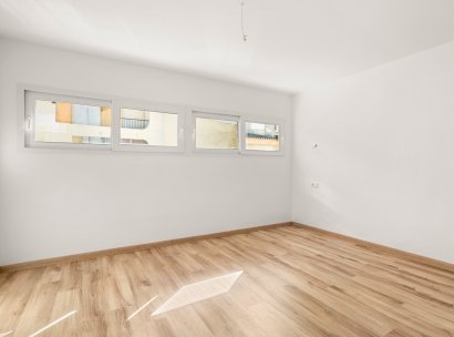 Appartement · Herverkoop - Torrevieja · Centro · Alicante · Spanje