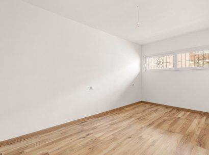 Appartement · Herverkoop - Torrevieja · Centro · Alicante · Spanje