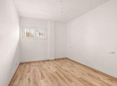 Appartement · Herverkoop - Torrevieja · Centro · Alicante · Spanje