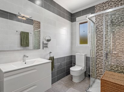 Villa · Resale - Rojales · Alicante · Spain