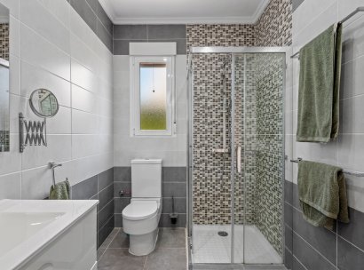 Villa · Resale - Rojales · Alicante · Spain