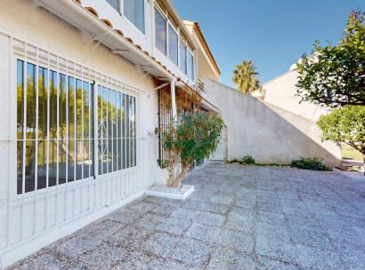 Bungalow · Herverkoop - Orihuela Costa · Villamartín · Alicante · Spanje