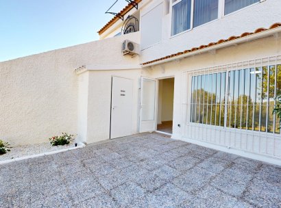 Bungalow · Herverkoop - Orihuela Costa · Villamartín · Alicante · Spanje