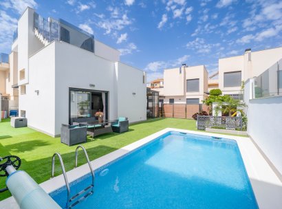 Villa · Herverkoop - Torrevieja · Alicante · Spanje