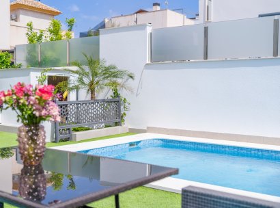 Villa · Herverkoop - Torrevieja · Alicante · Spanje