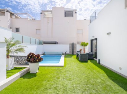 Villa · Herverkoop - Torrevieja · Alicante · Spanje