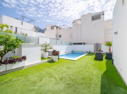 Villa · Herverkoop - Torrevieja · Alicante · Spanje