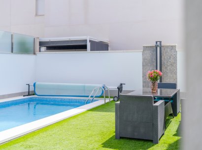 Villa · Herverkoop - Torrevieja · Alicante · Spanje