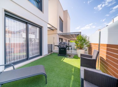 Villa · Herverkoop - Torrevieja · Alicante · Spanje