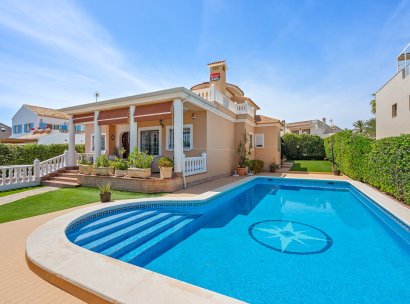 Villa · Herverkoop - Torrevieja · La Mata · Alicante · Spanje