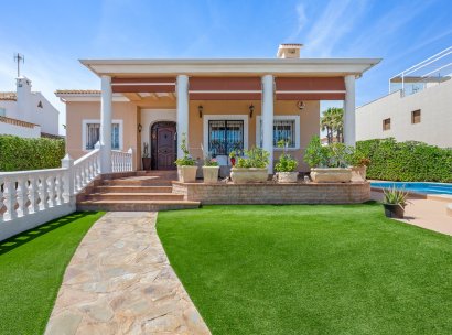 Villa · Herverkoop - Torrevieja · La Mata · Alicante · Spanje