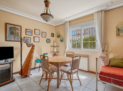 Villa · Herverkoop - Torrevieja · La Mata · Alicante · Spanje