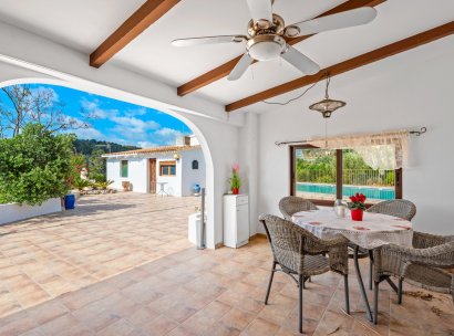 Country estate · Wiederverkauf - La Nucía · Alicante · Spanien