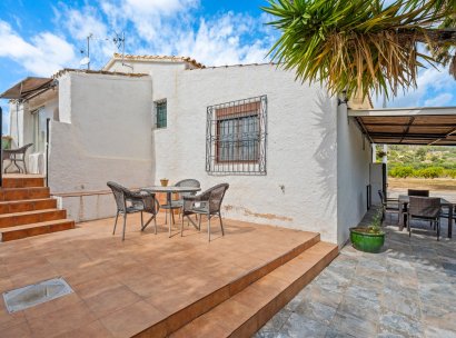 Country estate · Wiederverkauf - La Nucía · Alicante · Spanien
